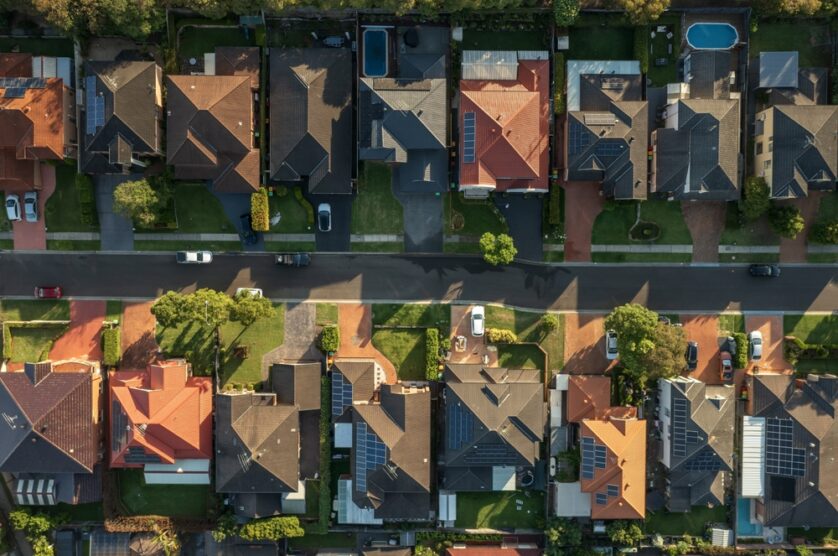 Making Sense of Property Lines: Uncovering Boundary Disputes Before Closing